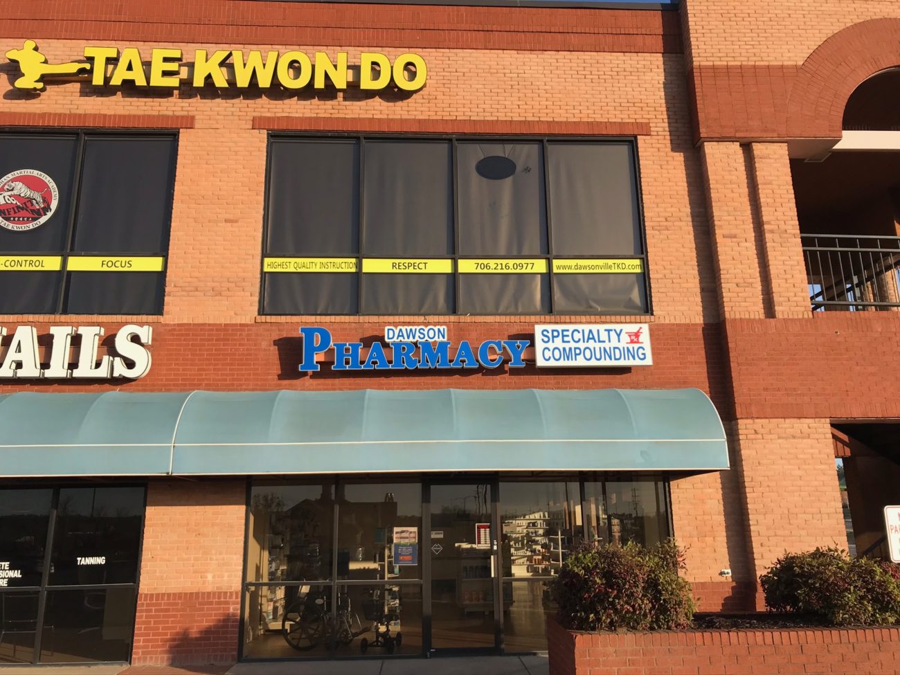 Storefront Signs Alpharetta, GA | Custom Retail Storefront Window Signs ...